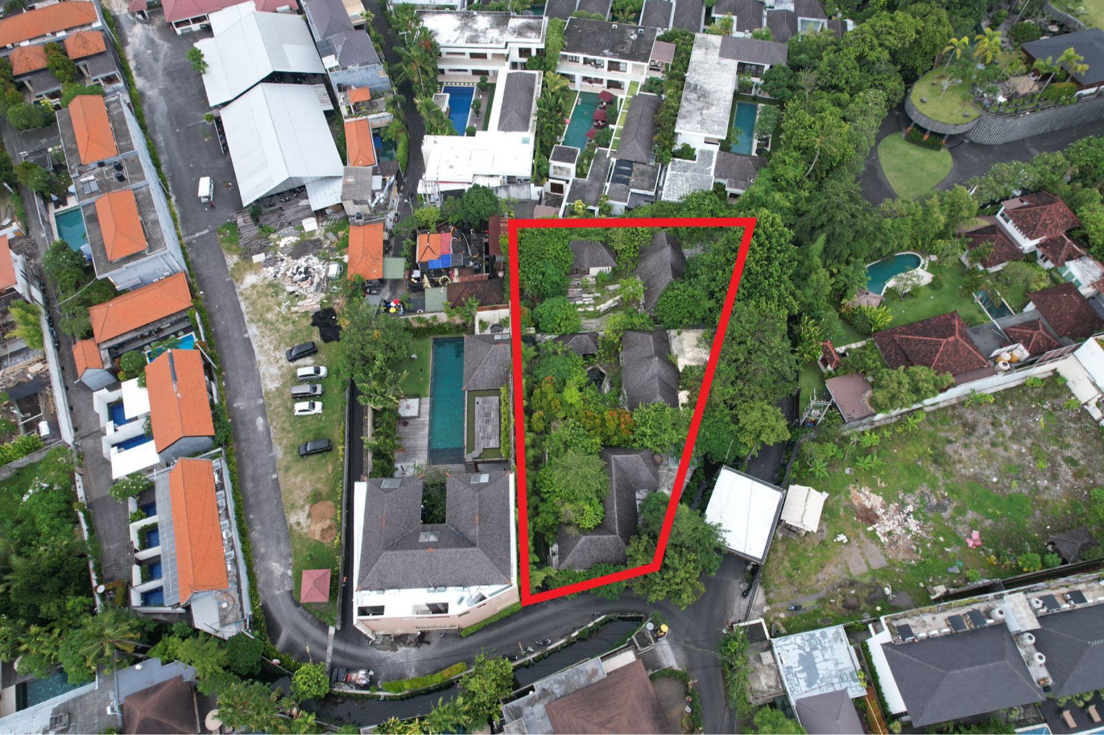 Rare Premium Land for Sale in Petitenget 5 Rare Premium Land for Sale in Petitenget - Image 5