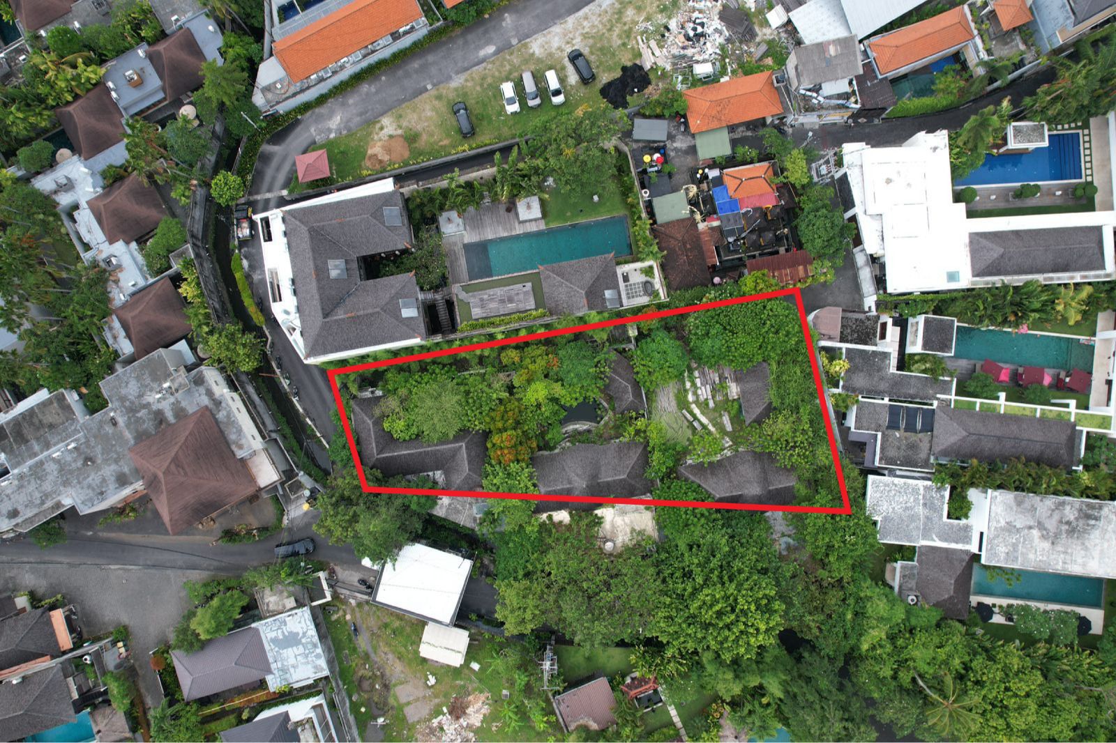 Rare Premium Land for Sale in Petitenget 2 Rare Premium Land for Sale in Petitenget - Image 2