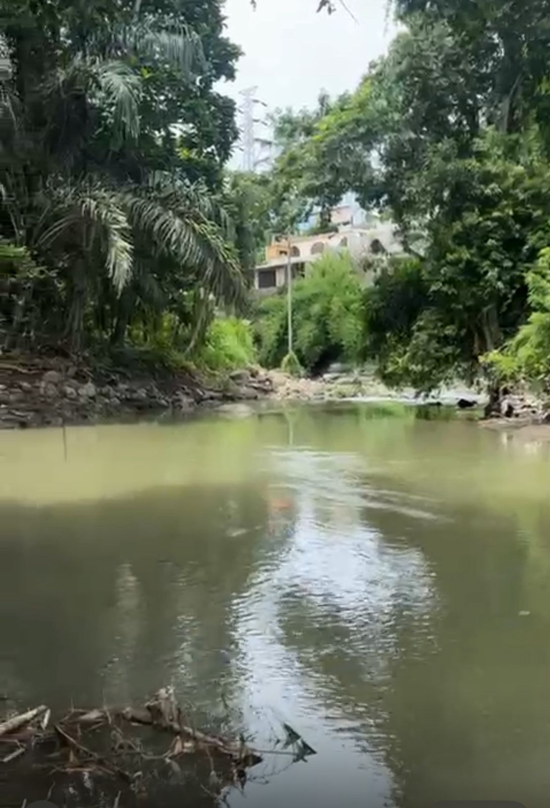 FOR SALE RIVERSIDE LAND IN BUWIT - Image 5
