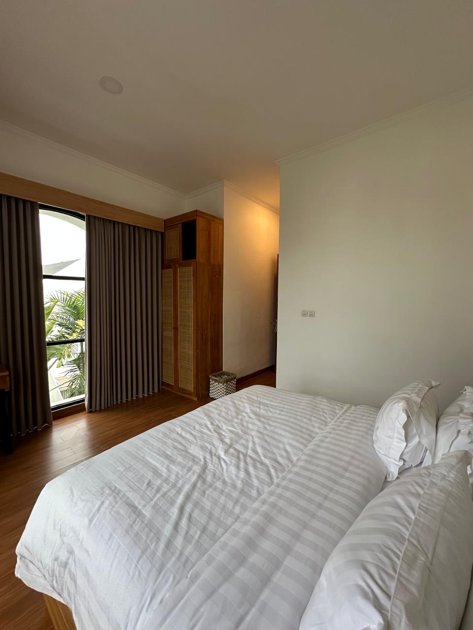 STYLISH MODERN VILLA IN TUMBAK BAYUH - Image 11