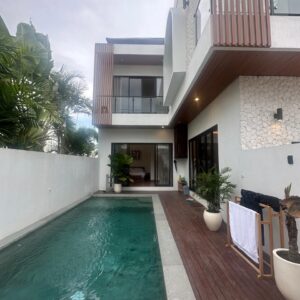 STYLISH MODERN VILLA IN TUMBAK BAYUH