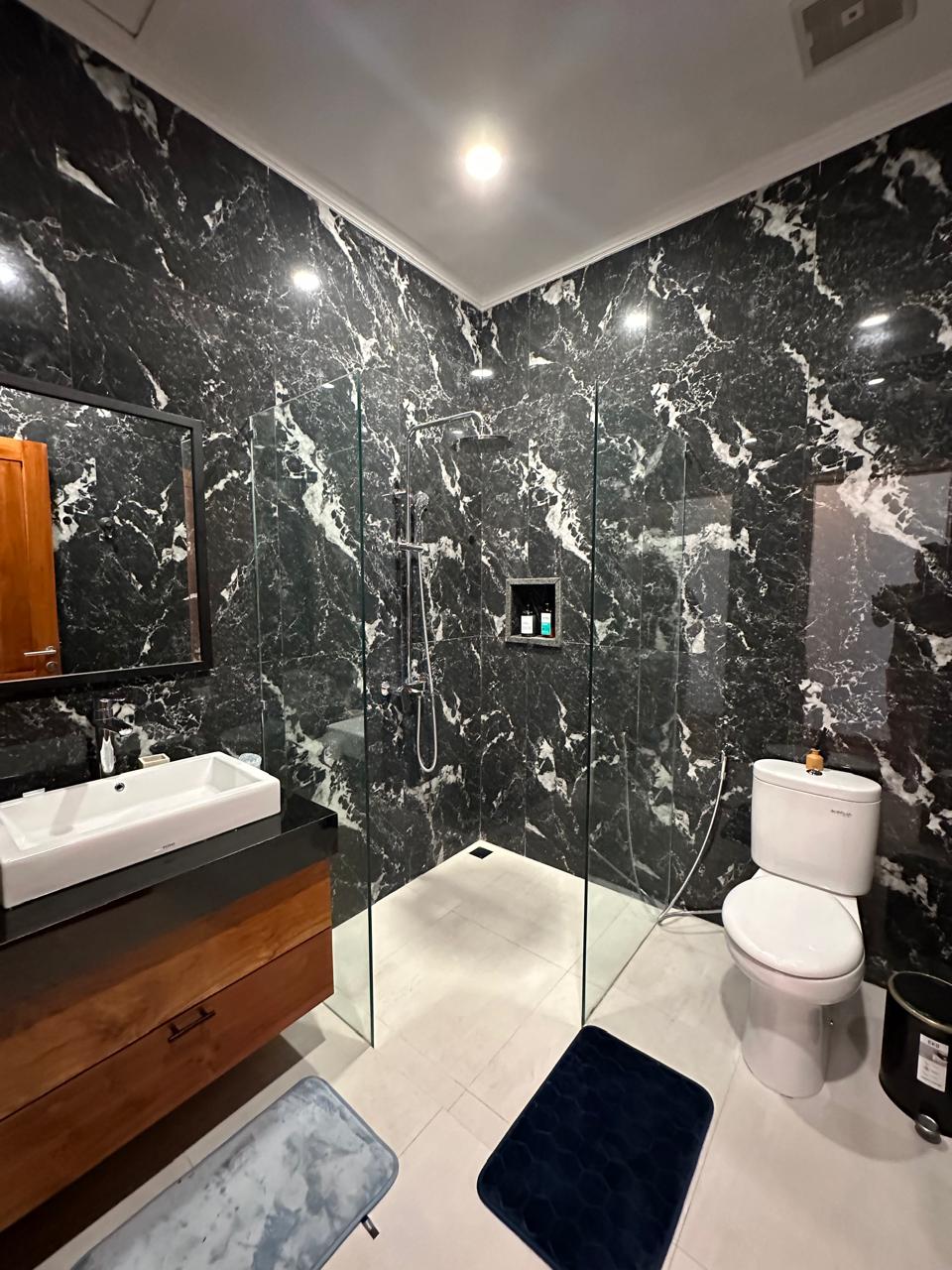 STYLISH MODERN VILLA IN TUMBAK BAYUH - Image 4