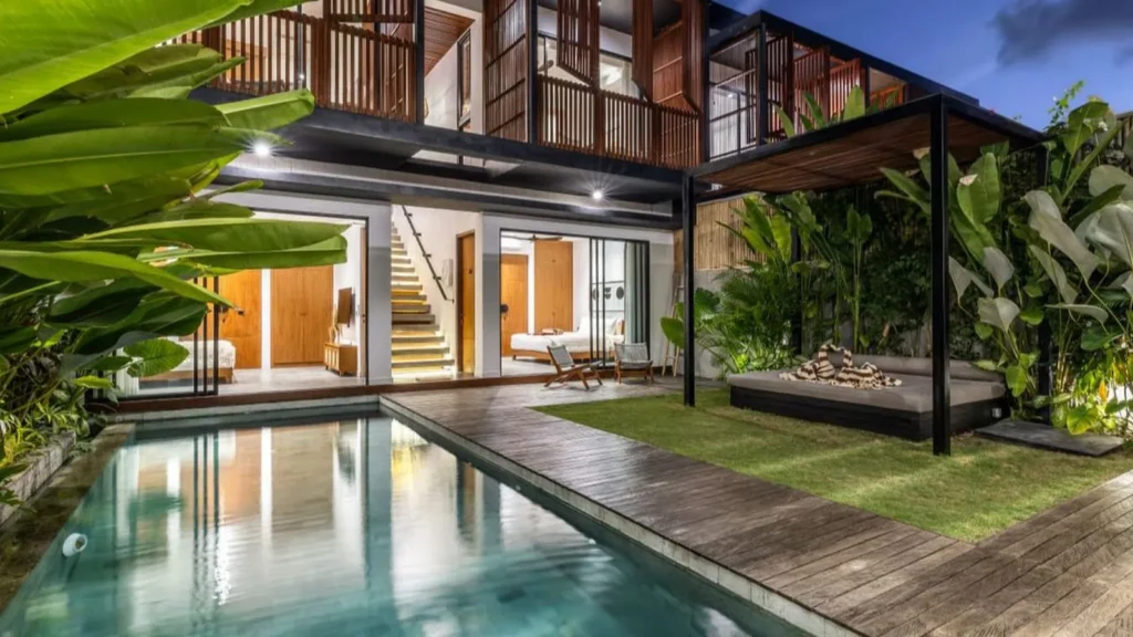 villa zoom out